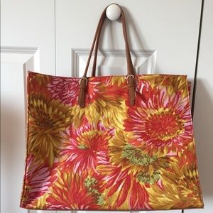 Large beautiful bag from Loft! Like new! Used once